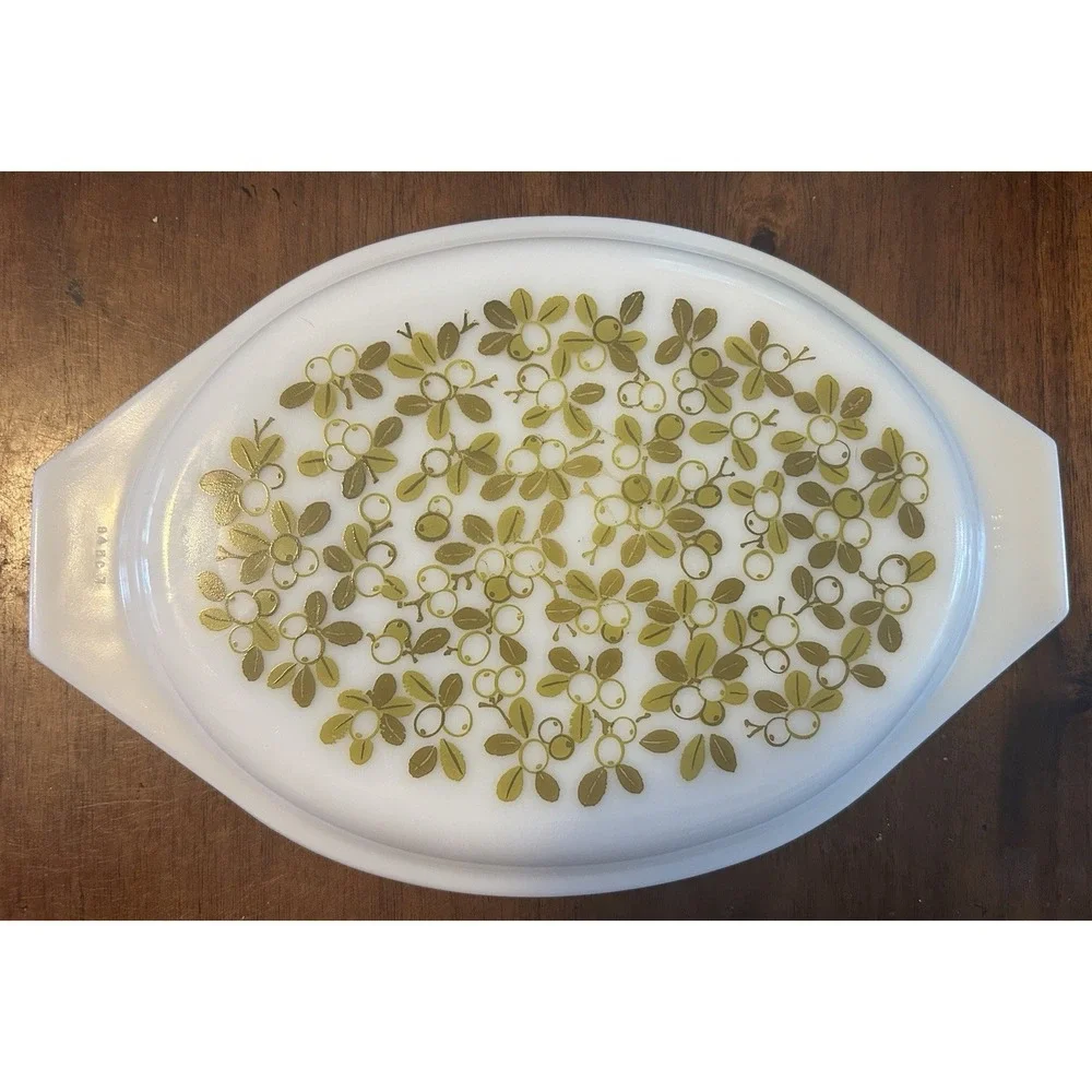 Vintage Pyrex Verde Olive Green Lid 945-C for Split Casserole Dish - Lid Only